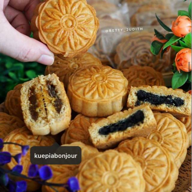 

Kue pia