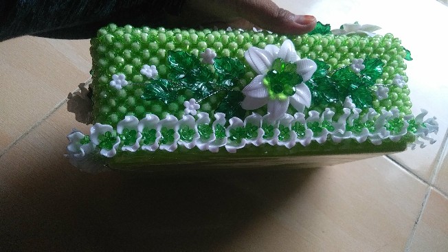 Kotak Tisu Bunga Manik Full