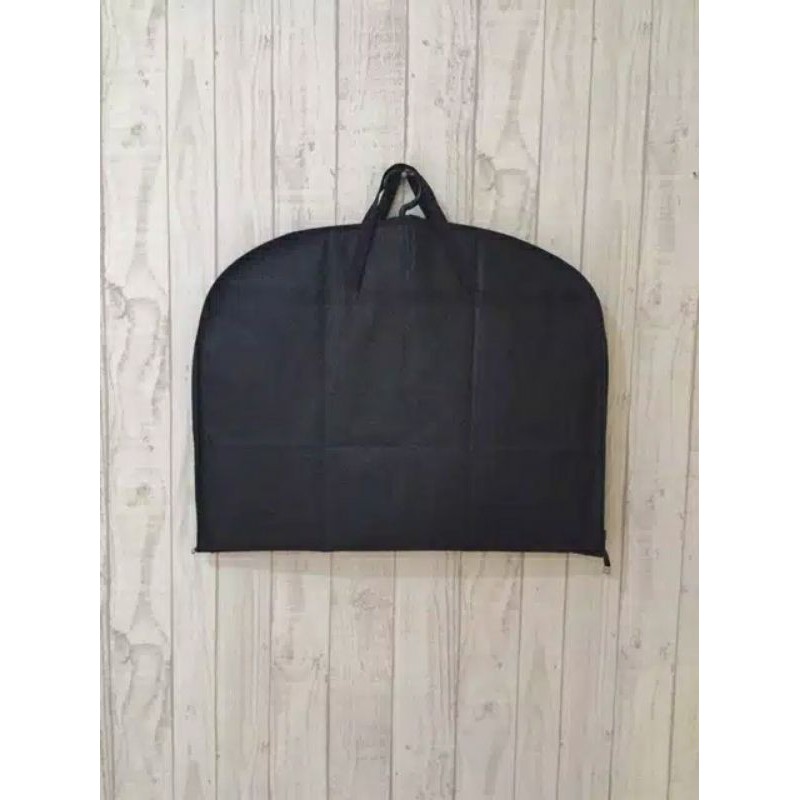 Cover jas sarung jas dan hanger jas
