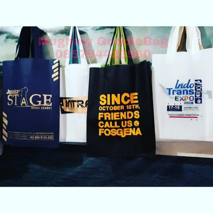 

Tp456775- Tas Spunbond/Goodiebag & Sablon Event/Nama R35R6E5S