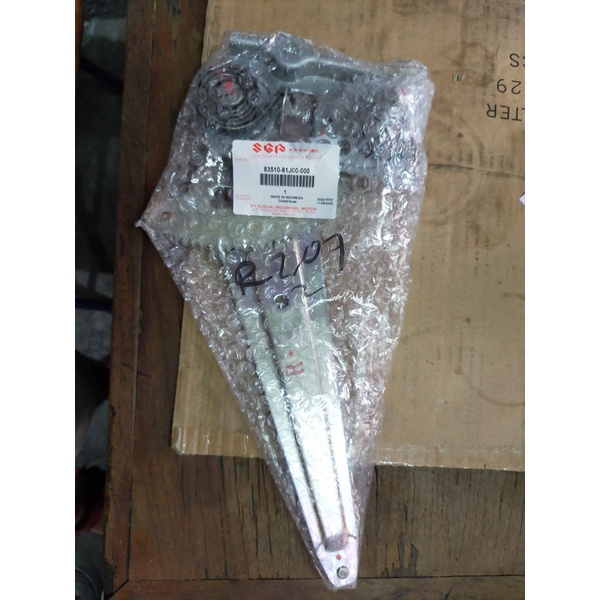 Regulator Kaca Manual Engkol Pintu Tengah Suzuki APV ASLI SGP!