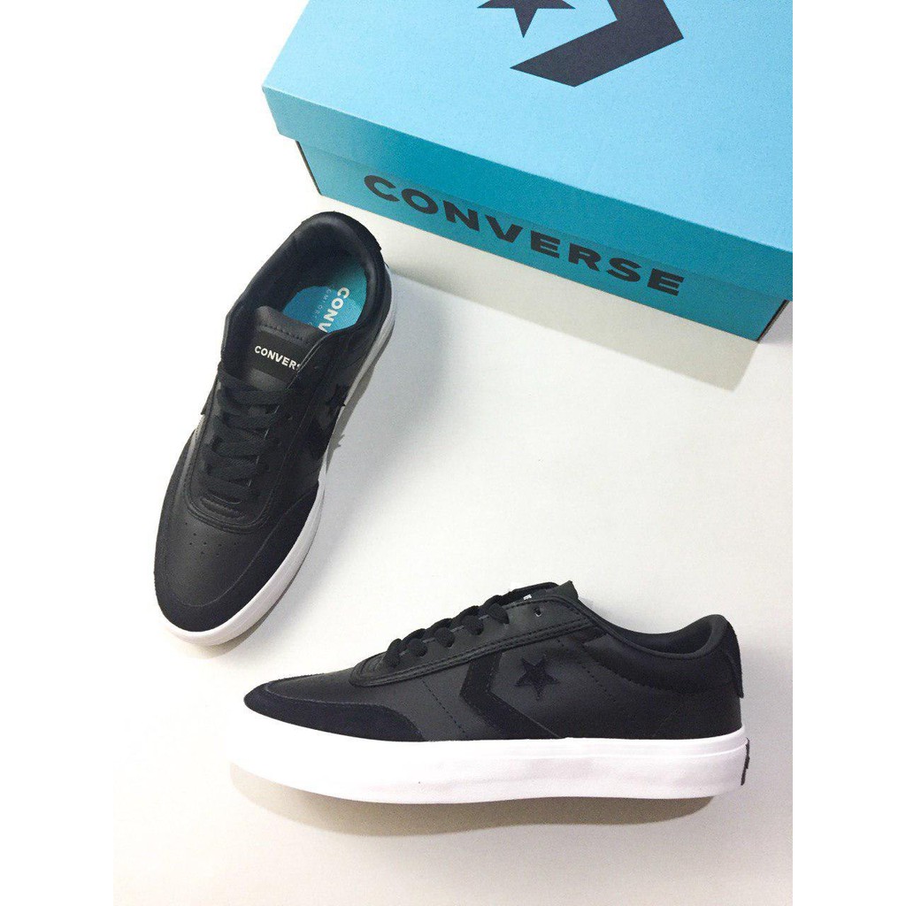 SALE SIZE 44 45 Sepatu Converse Original Courtland Leather Ox Black White