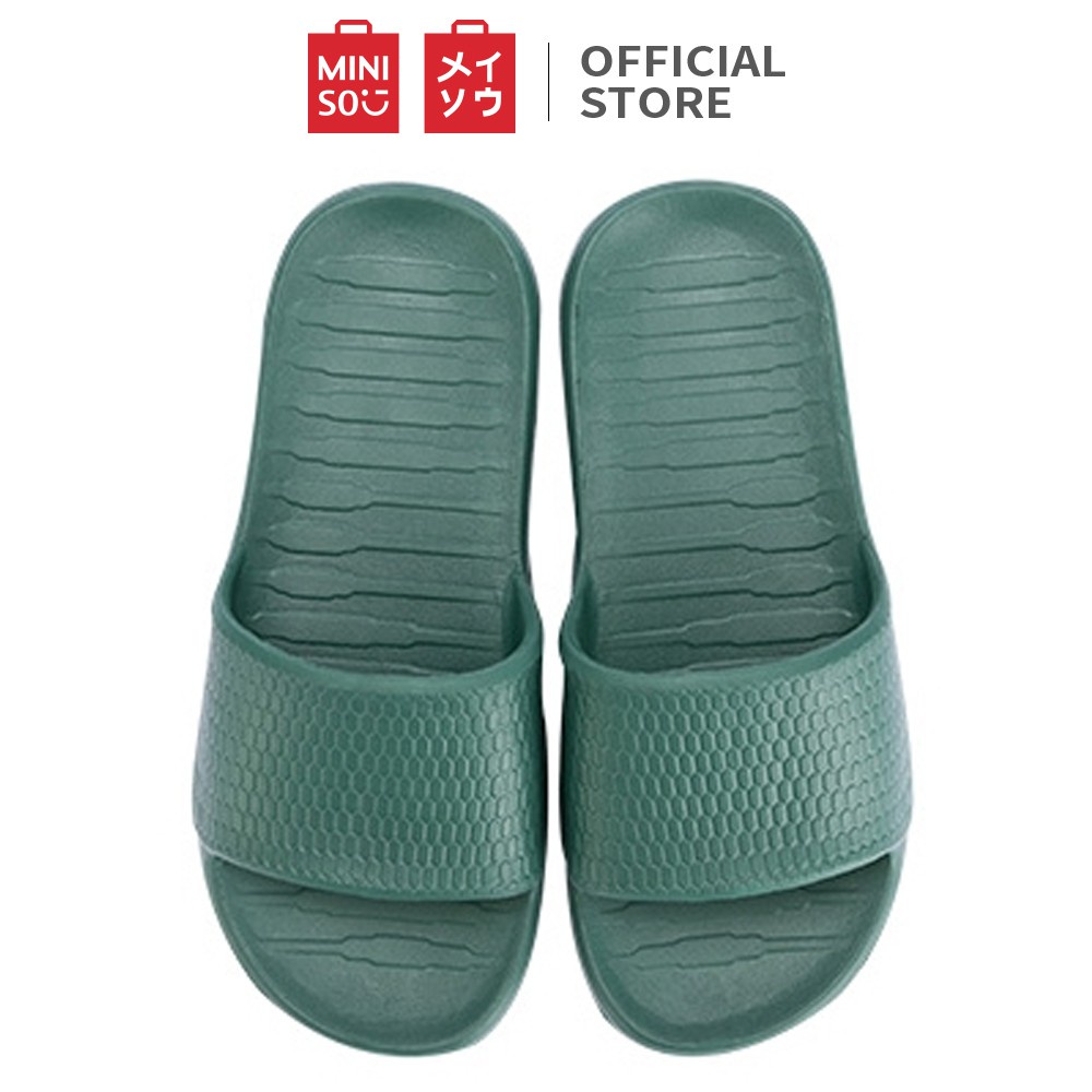 MINISO official flip flop Sandal kamar mandi wanita berbahan empuk kotak-kotak-C military green4344