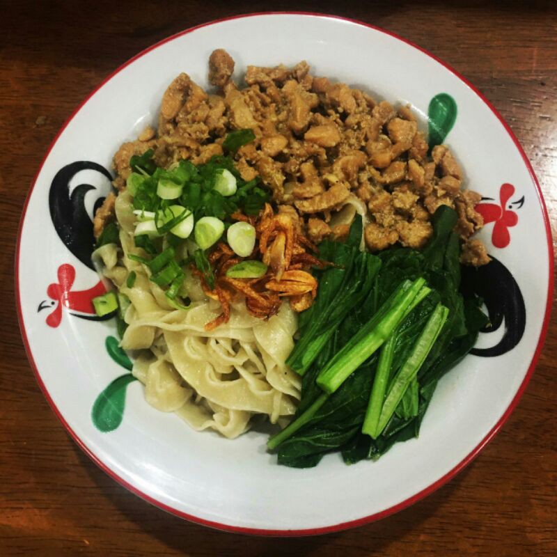 

Mie Ayam Lebar Frozzen Homemade Asli