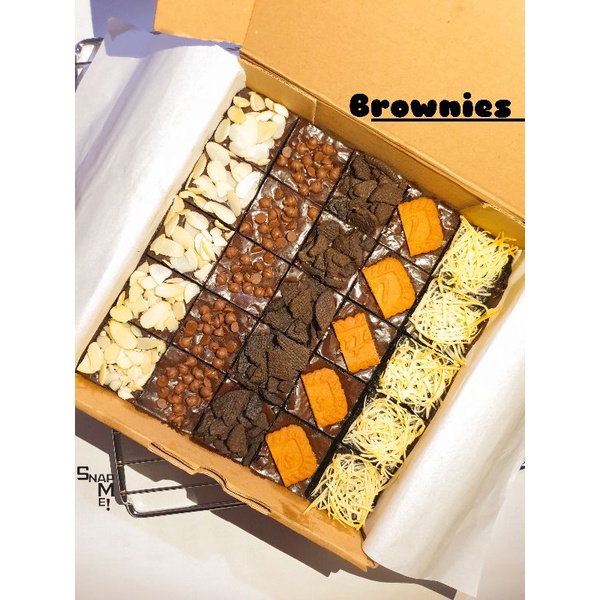 

Brownies Panggang Premium Mix Topping Isi 25 Pieces/ Sliced