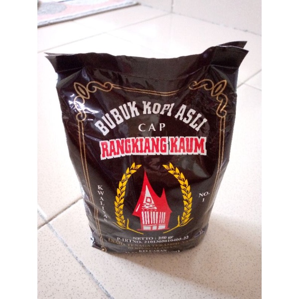 

Kopi Rangkiang Kaum 250 gram. Asli Batusangkar Tanah Datar.