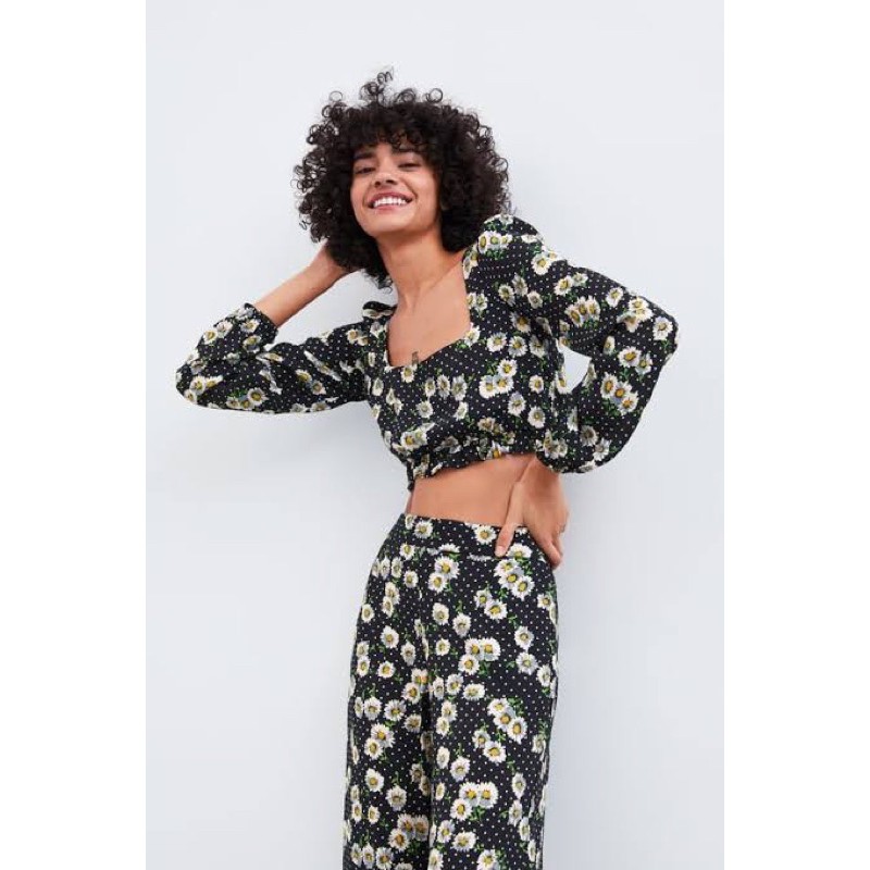 Zara Daisy Print Long Sleeve Crop Top
