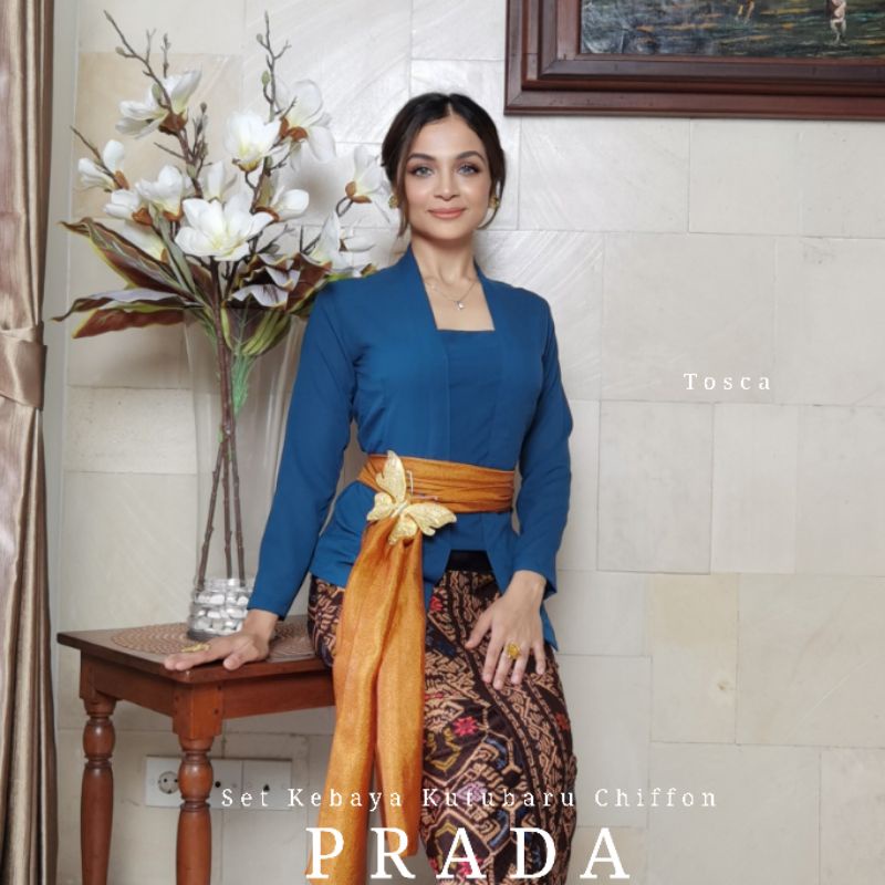 Setelan Kebaya Kutubaru Bali Lengan Panjang Chiffon Prada