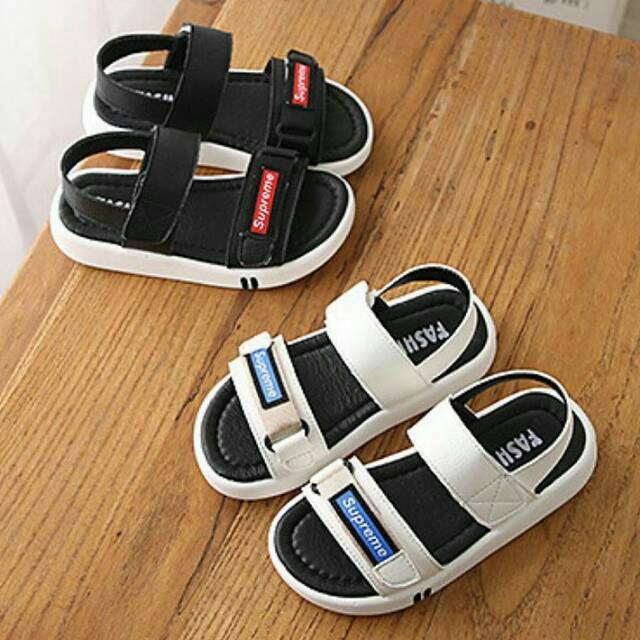 Sepatu sandal supreme casual korea hitam putih anak balita laki laki cowok impor murah keren trendy