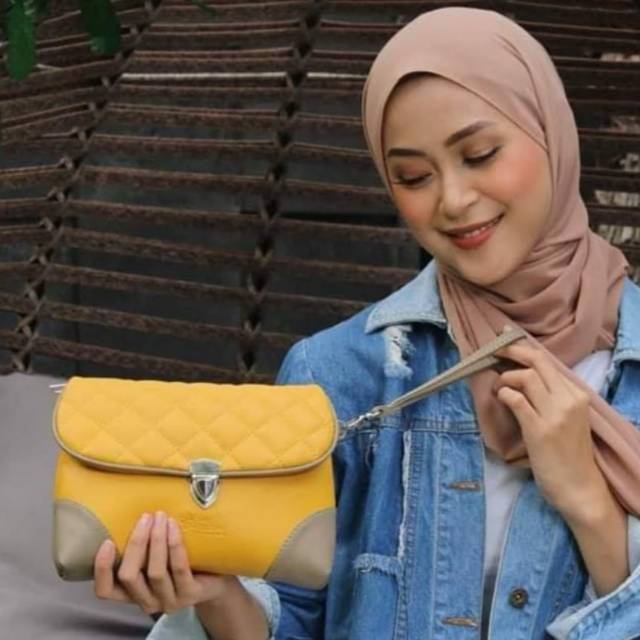 SAHIRA My Qeena by.kirana stuff