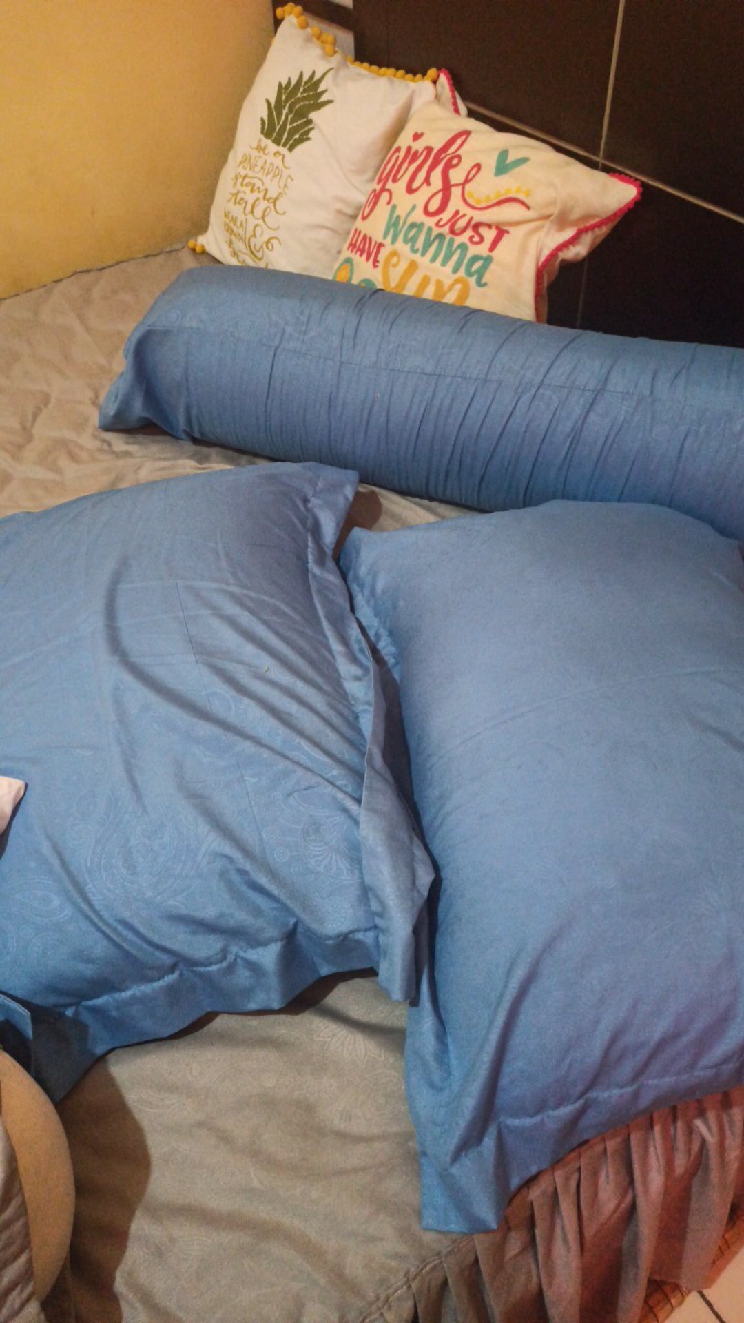 Sarung Bantal Guling Hotel Jacquard ( Set Sarban Dan Sargul )