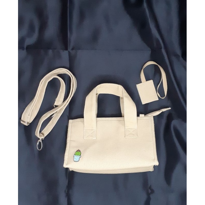 Glee Bag Mini Gladsome Warna Khaki (Preloved)