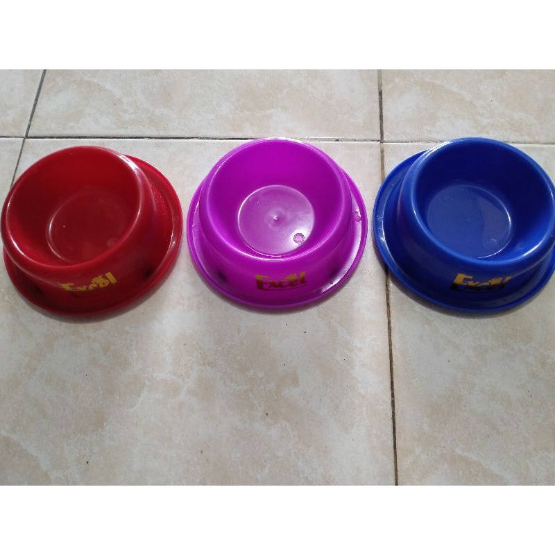 Tempat Makan Kucing Excel / Chiro / Pee-Wee