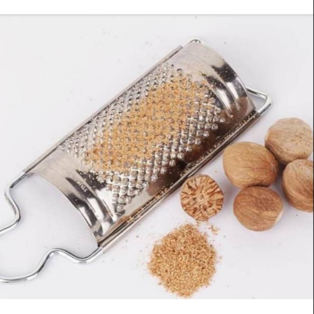 

Biji Pala 10 biji - Maluku Dengan Parutan Nutmeg & Grater Banmala Spices