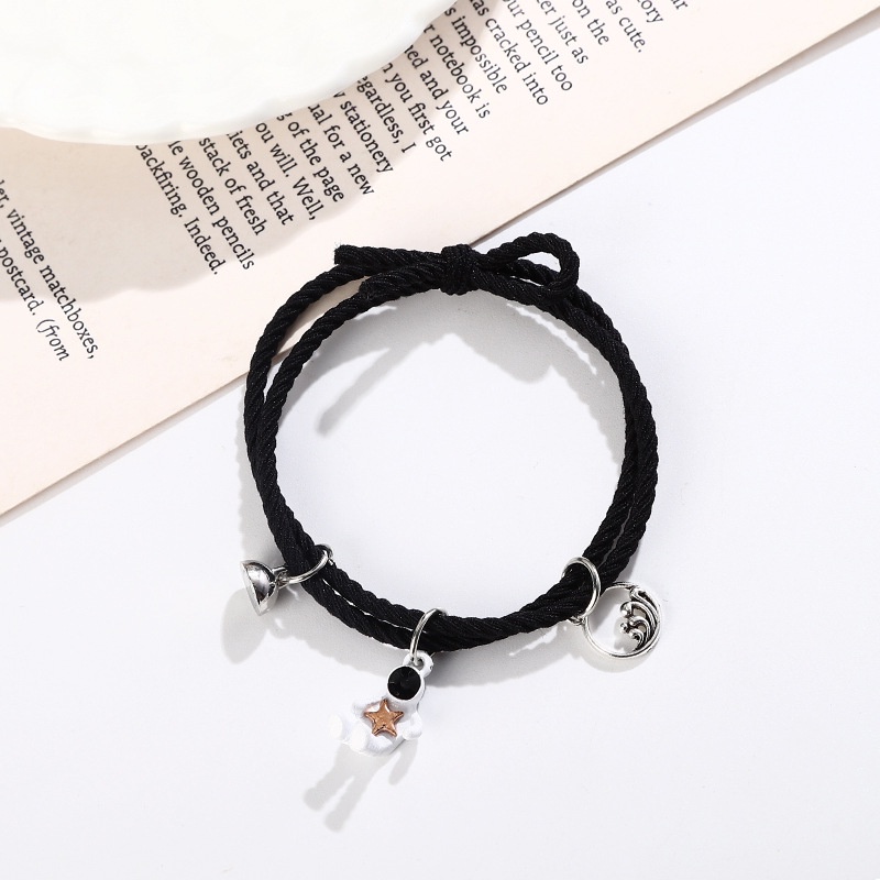 Prettygood2 Pc Korea Ins Gelang Astronot Pasangan Rantai Magnet Gelang Dikepang Cinta Hadiah Lucu - GOOD