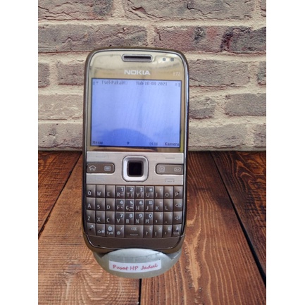 Nokia E72 Cocok Buat Koleksi atau Nostalgia