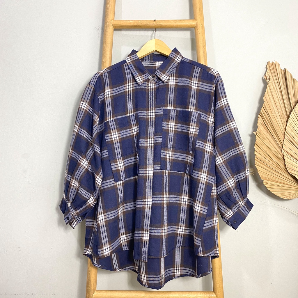 KEMEJA FLANEL KIARA PREMIUM SHIRT BTS B604 CO