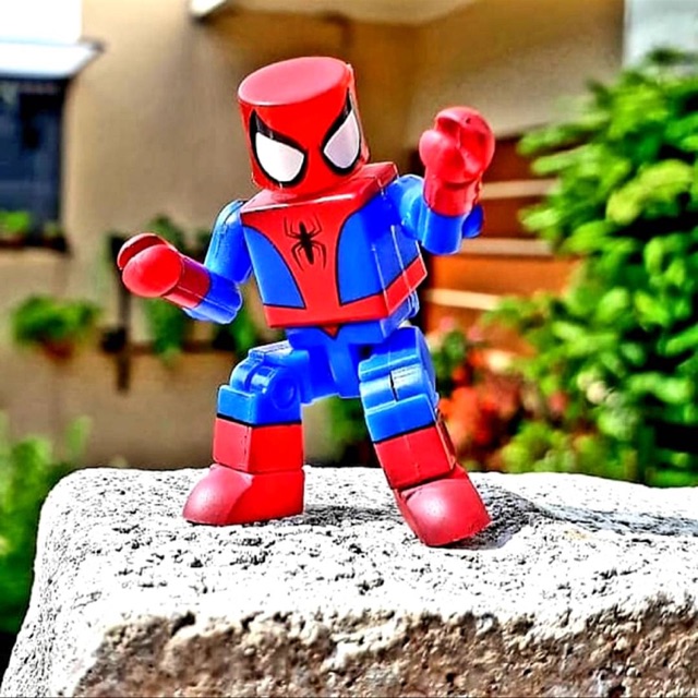 MAINAN SPIDERMAN MINIMATES MINI FIGURE