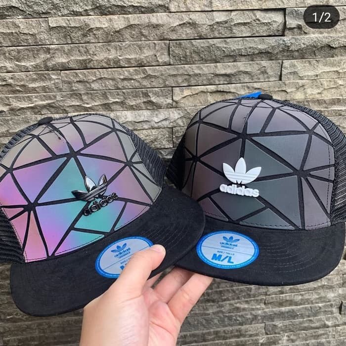 Topi Snapback Adidas 3D