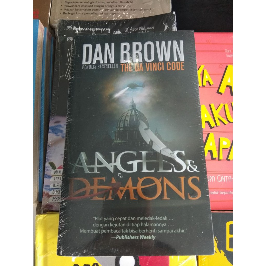 Angels & Demons - Dan Brown