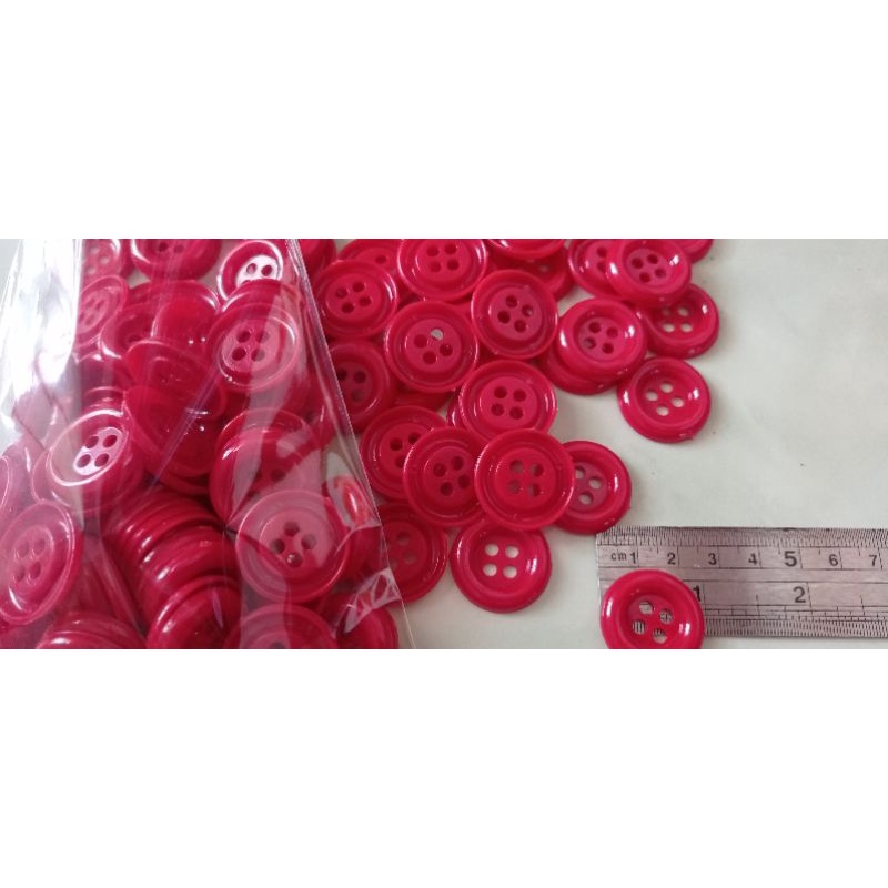 kancing besar / kancing plastik / kancing baju