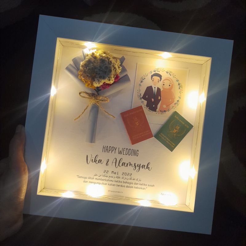 MARRIAGE BOOK IN FRAME | BINGKAI 3D | KADO UNIK | KADO WEDDING | KADO PERNIKAHAN-3D kotak(foto&lampu)