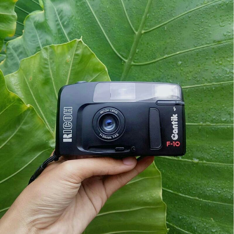 KAMERA ANALOG RICOH F10 CANTIK (NEW OLD STOCK)