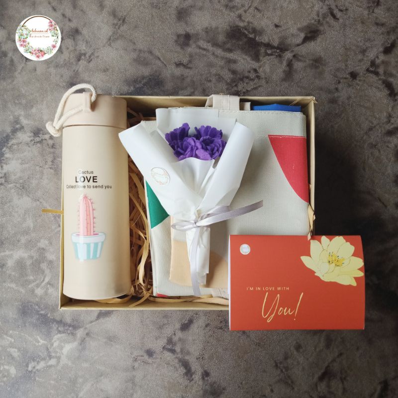 SOUVENIR / HADIAH ULANG TAHUN / ULANG TAHUN / SOUVENIR ULANG TAHUN / HADIAH / BOX HADIAH ULANG TAHUN