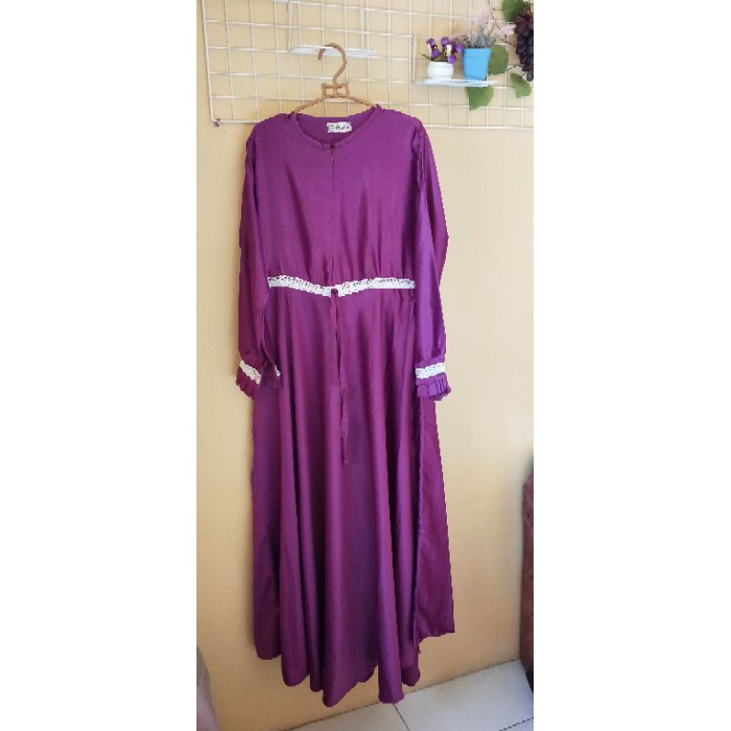 PRELOVED DRESS MUSLIM LEBAR SATIN/GAMIS CANTIK