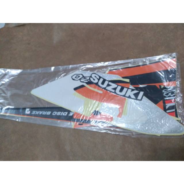 striping satria 2t lumba orange hitam
