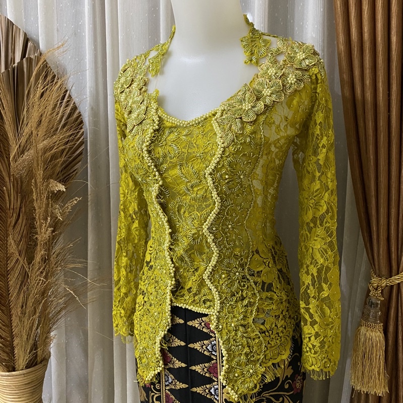 Kebaya Modifikasi | Kebaya Payet | Kebaya Bali | Kebaya Nikah | Kebaya Akad | Kebaya Pengantin-FTB01