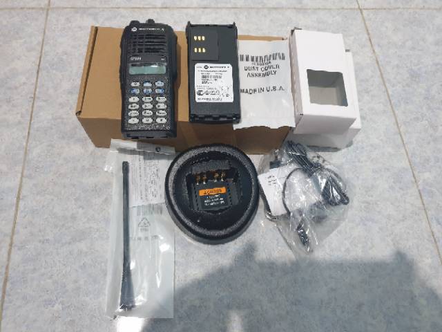 RADIO HT WALKIE TALKIE MOTOROLA GP 338 GP338 VHF 136-174Mhz