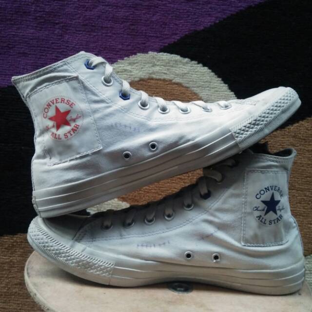 Converse Converse ct hi flight scholl
Size 43
Idr 380

Kw uang kembali 100%