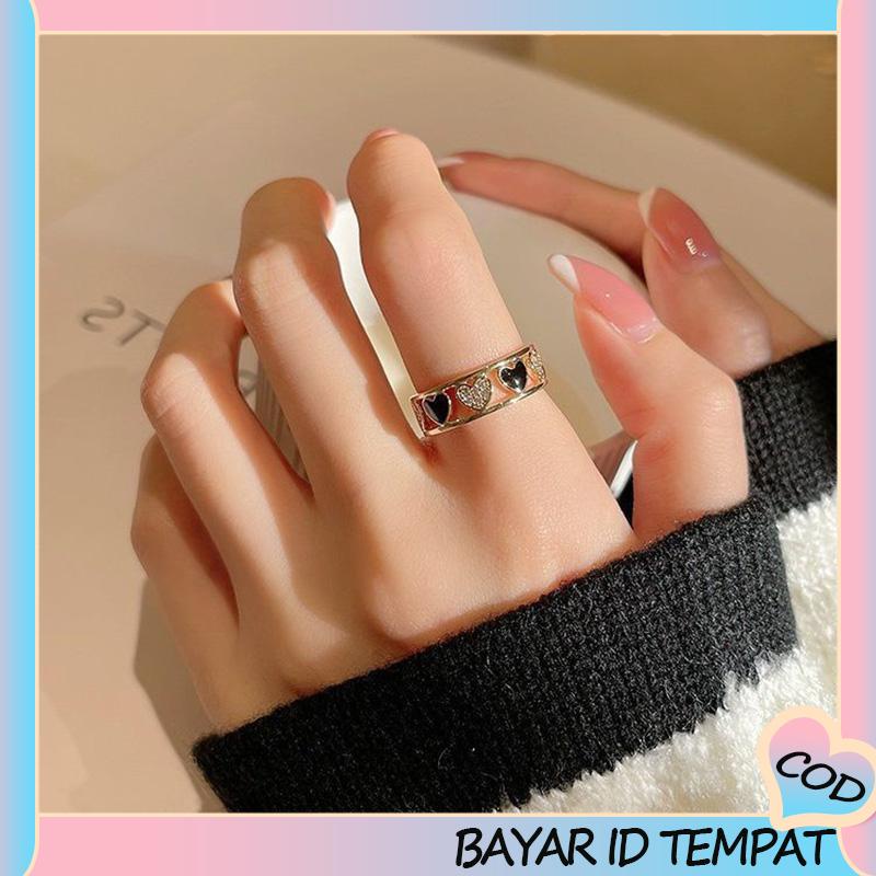 COD❤️ Cincin Ringan Mewah Hollow Keluar Berlian Imitasi Cinta Chic Advanced Adjustable Cincin Wanita-A.one