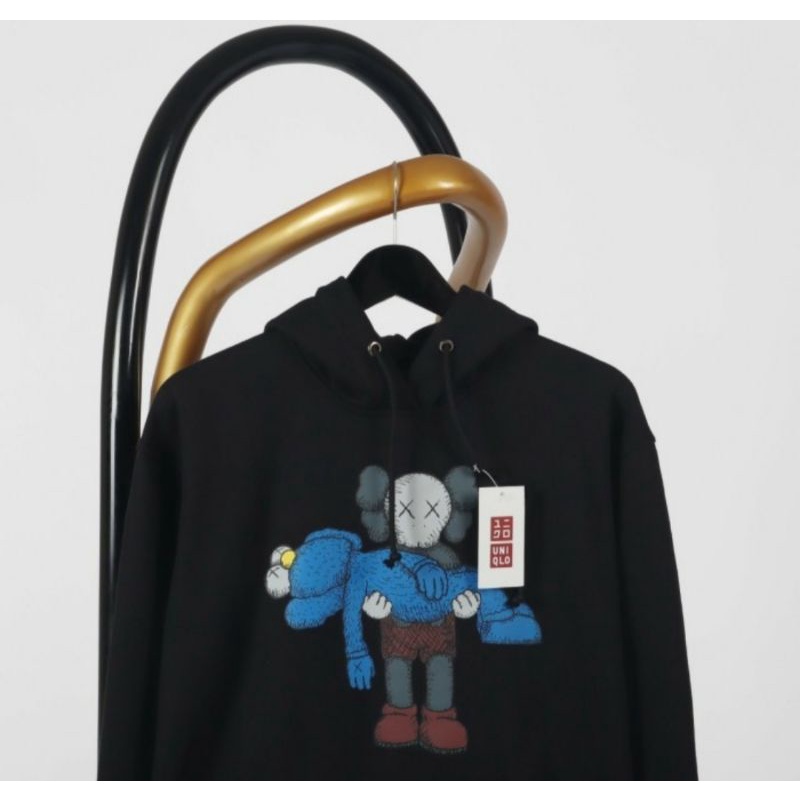 Sweater Hoodie Uniqlo X Kaws Original Jaket