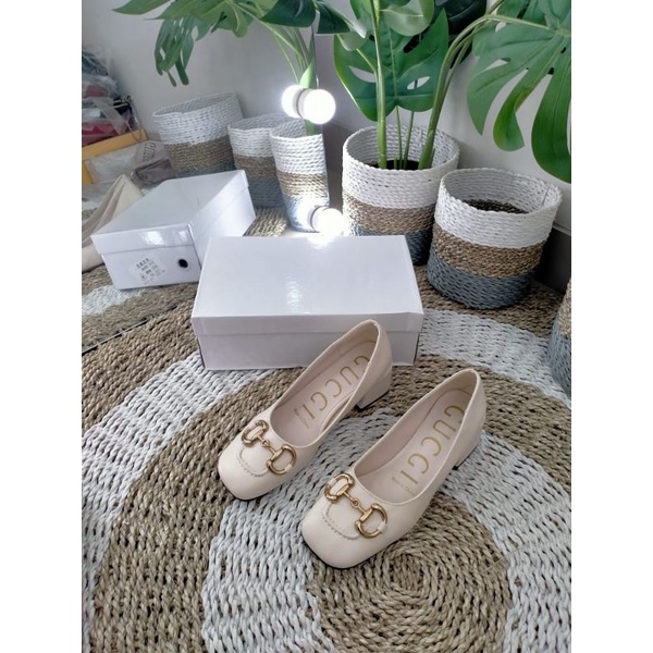 heels Gucci 9945