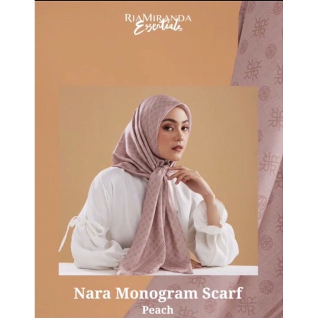 Nara scarf monogram Ria miranda