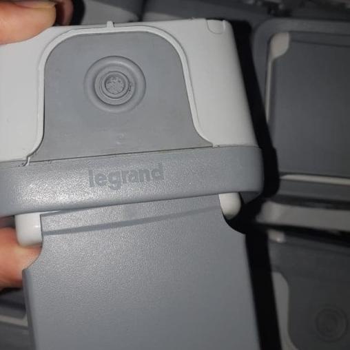 Stop Kontak Legrand 069733 ip44 / Stop Kontak Legrand 69733 Waterproof