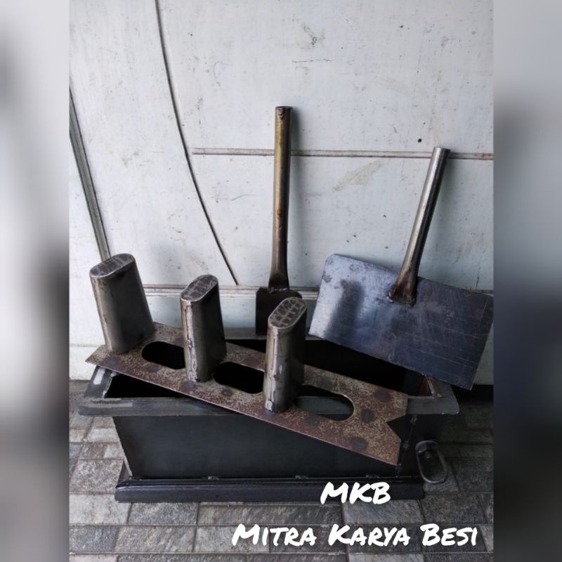 Cetakan batako lubang 3 ukuran 38-10-18