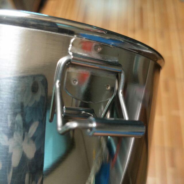 Rantang Tunggal Kotak Makan Anak Stainless Round Lunch Box 14cm Tray Zebra 152308 Bekal Katering Top