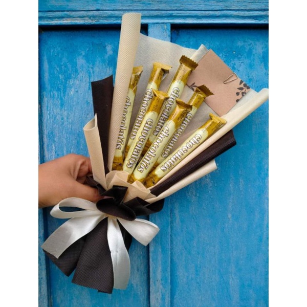 

BUKET CHOCOLATOS - BUKET BUNGA - HAMPERS - KADO UNIK - KADO MURAH