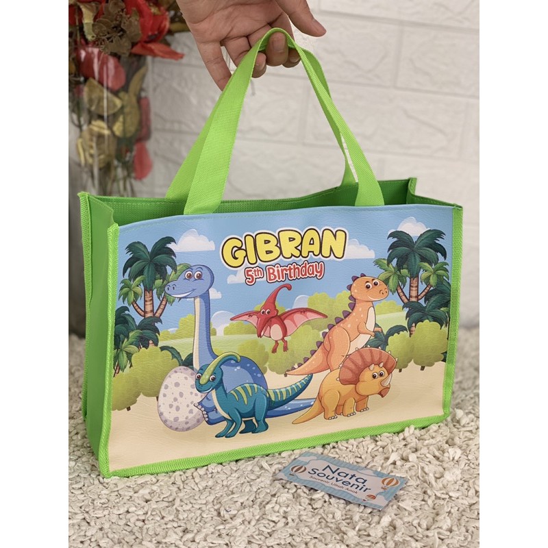 

HANDBagMAGNET/Hampers/Souvenir Ulang tahun/Aqiqah/Tasyukuran/Goddie bag/Khitanan/tas