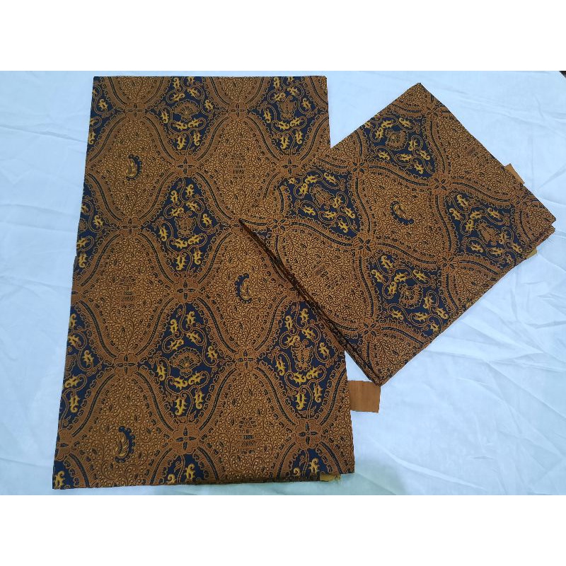 Batik sogan klasik / jarik sogan / jarik wedding / jarik jawa / batik wedding / jarik pernikahan mot