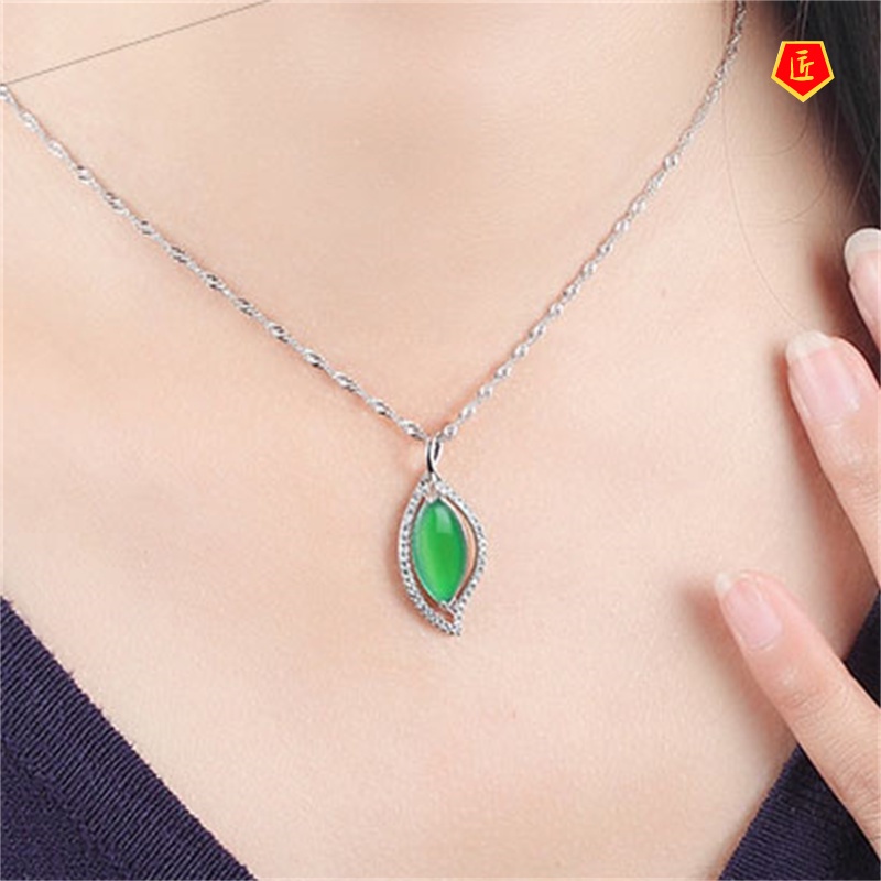 [Ready Stock]Silver Necklace Micro-Inlaid Green Leaves Chalcedony Pendant Simple and Elegant