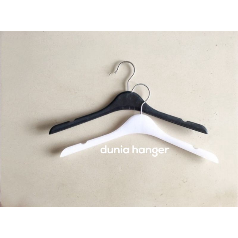 Hanger gantungan baju 151 untuk gamis dan jaket