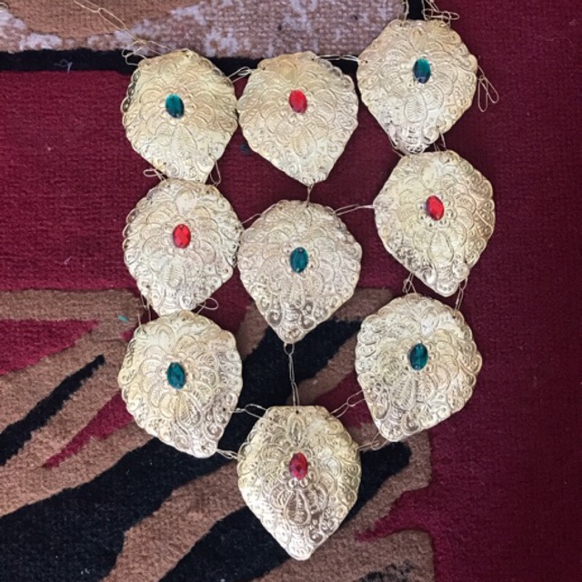 Kalung baju bodo