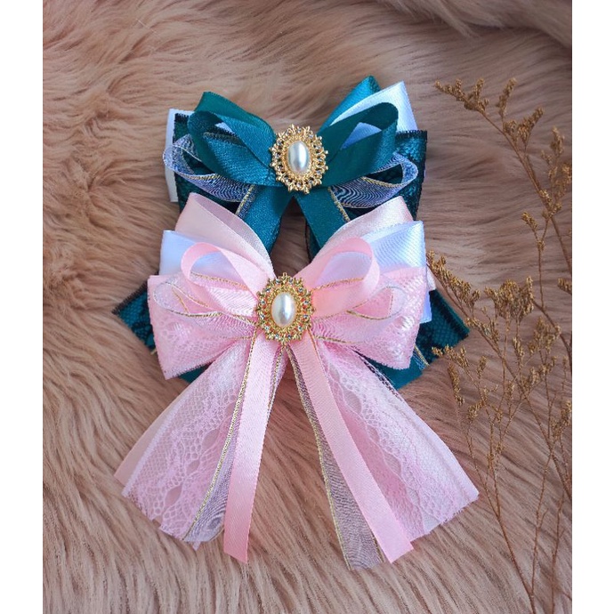 korean ribbon brooch // pita lightstick