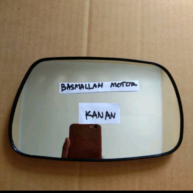 Kaca spion avanza vvti 2005-2011 sebelah kanan