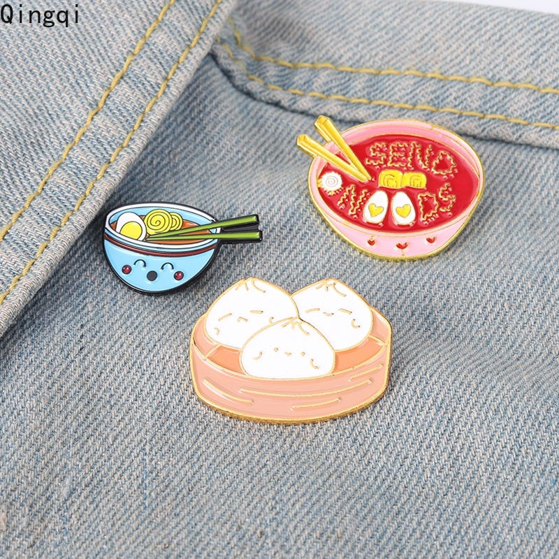 Bros Pin Enamel Desain Kartun Ramen Mie Jepang Sumpit Untuk Kerah Kemeja Denim