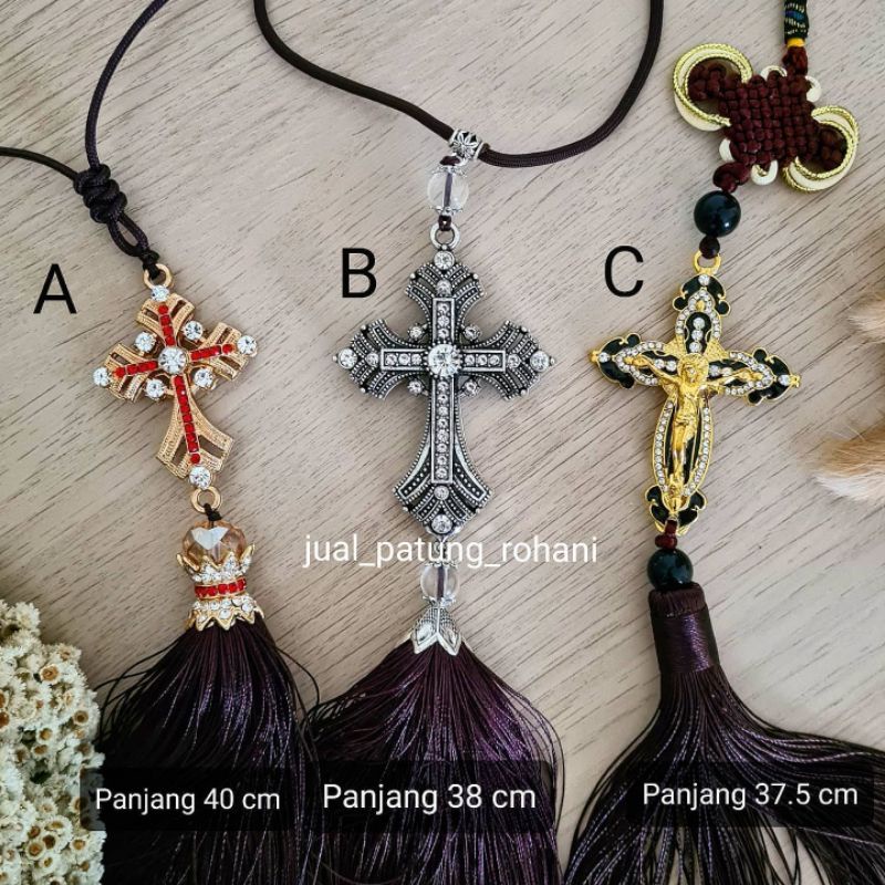 Hiasan Gantungan Mobil Salib Logam